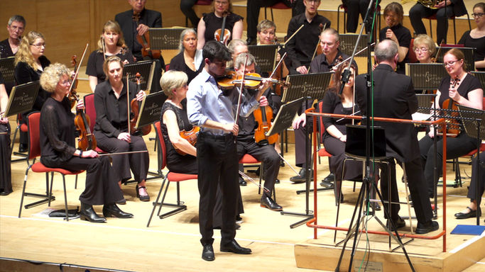 Aki Blendis plays the Glazunov Violin Concerto in A minor
